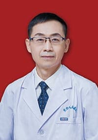 靳自斌 徐州市东方医院精神三科主任、副主任医师