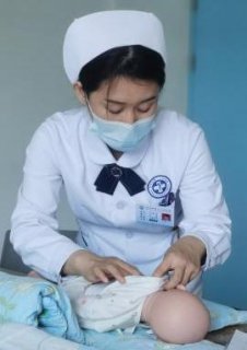 徐州一院新生儿重症监护室刘晓丹：用爱与专业做新生命的守护者
